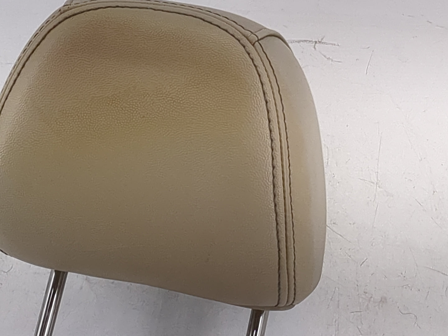 2008 Ford Focus Headrest Head Rest Front Driver Seat Tan - Oemusedautoparts1.com