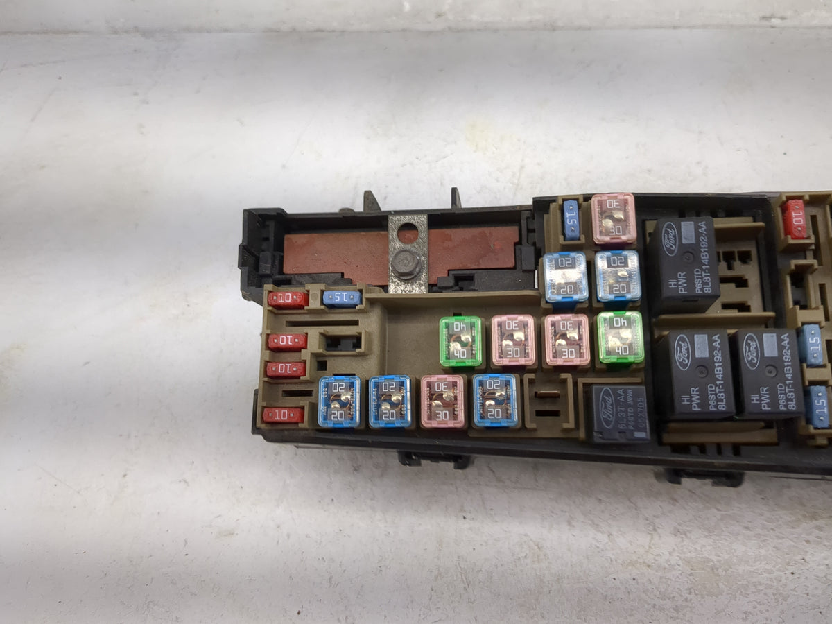 2008 Ford Focus Fusebox Fuse Box Relay Module Tipm - Oemusedautoparts1.com
