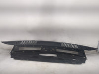 2008-2011 Ford Focus Front Grille Bumper Not Included 1518703 - Oemusedautoparts1.com
