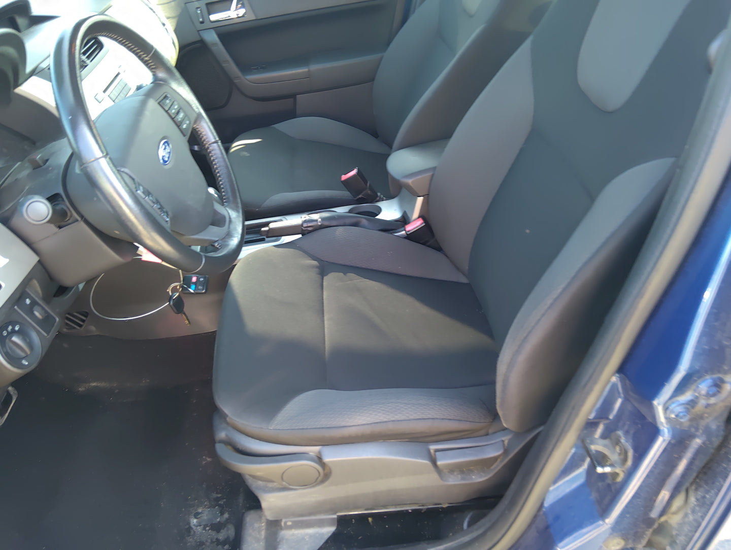 2008-2010 Ford Focus Driver Front Seat Oem 5041375 - Oemusedautoparts1.com