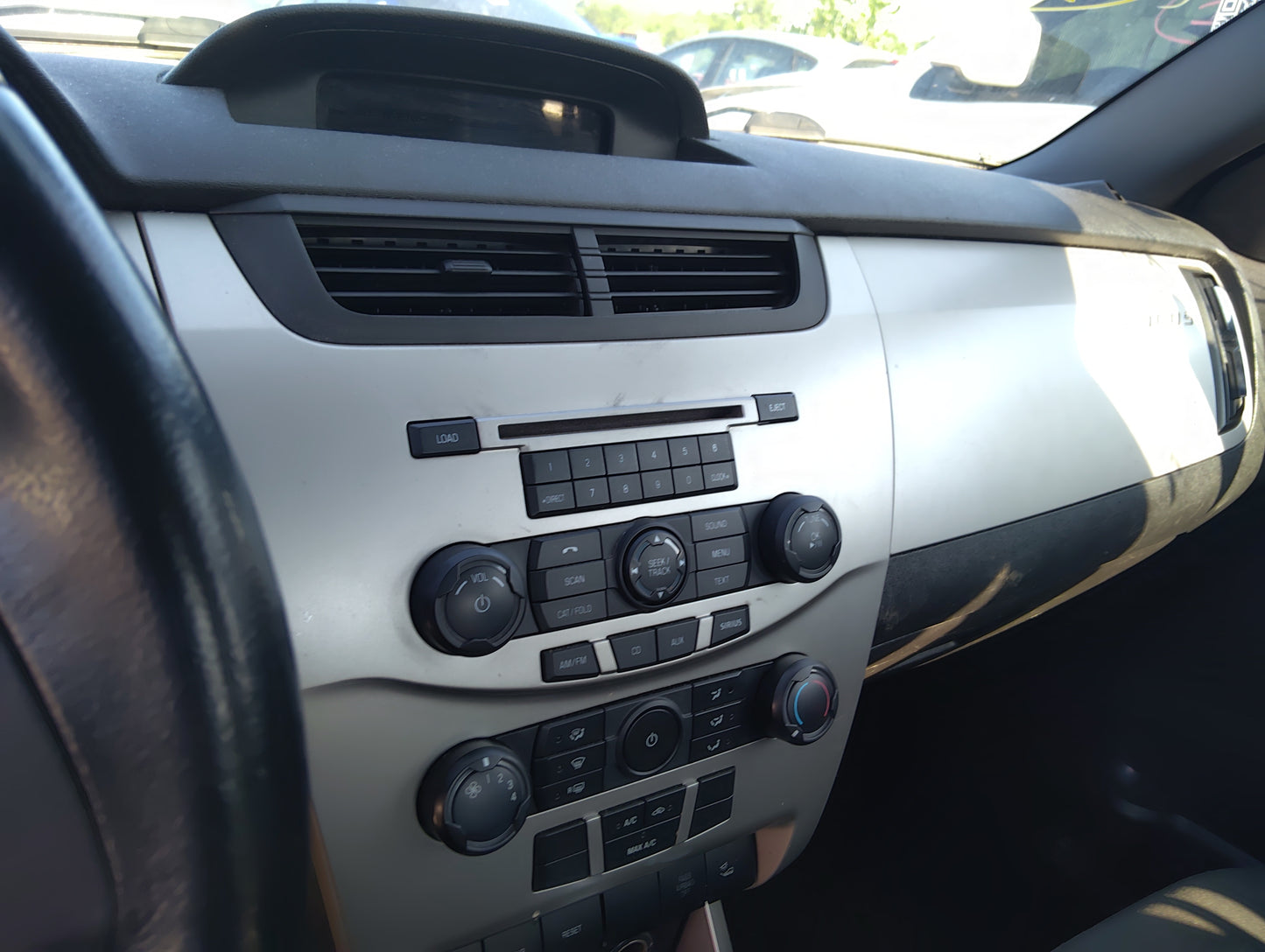 2008 Ford Focus Radio AM FM Cd Player Receiver Replacement Fits OEM Used Auto Parts - Oemusedautoparts1.com