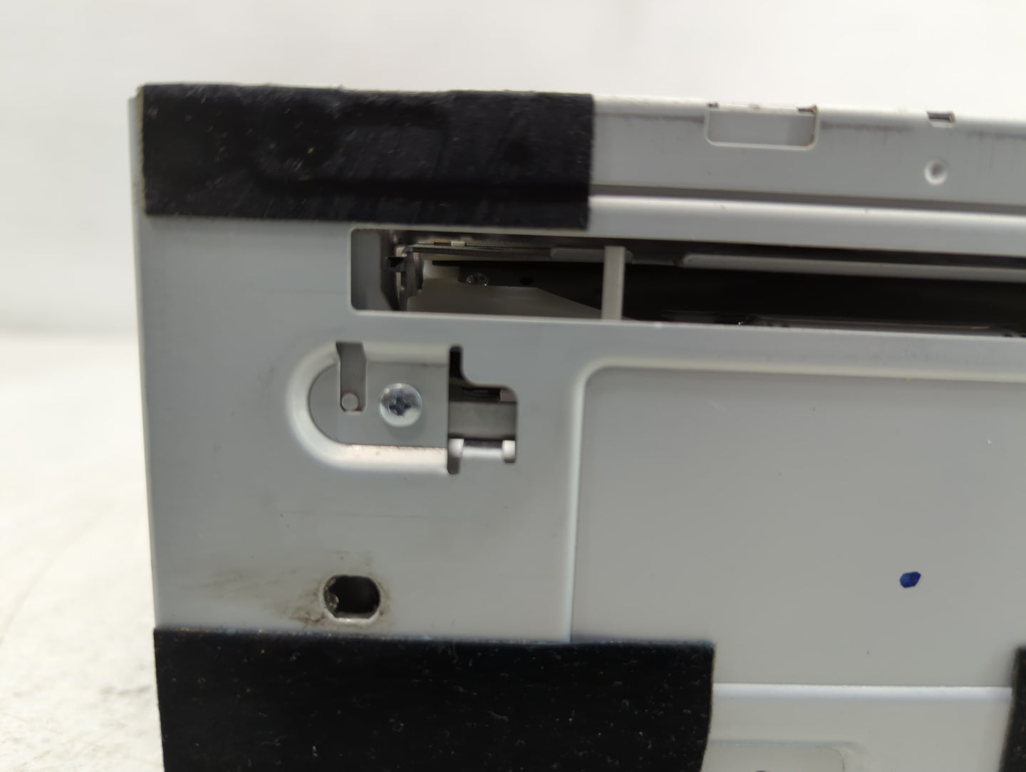 2008-2009 Ford Focus Radio AM FM Cd Player Receiver Replacement P/N:8S4T18C869EM Fits Fits 2008 2009 2010 OEM Used Auto Part