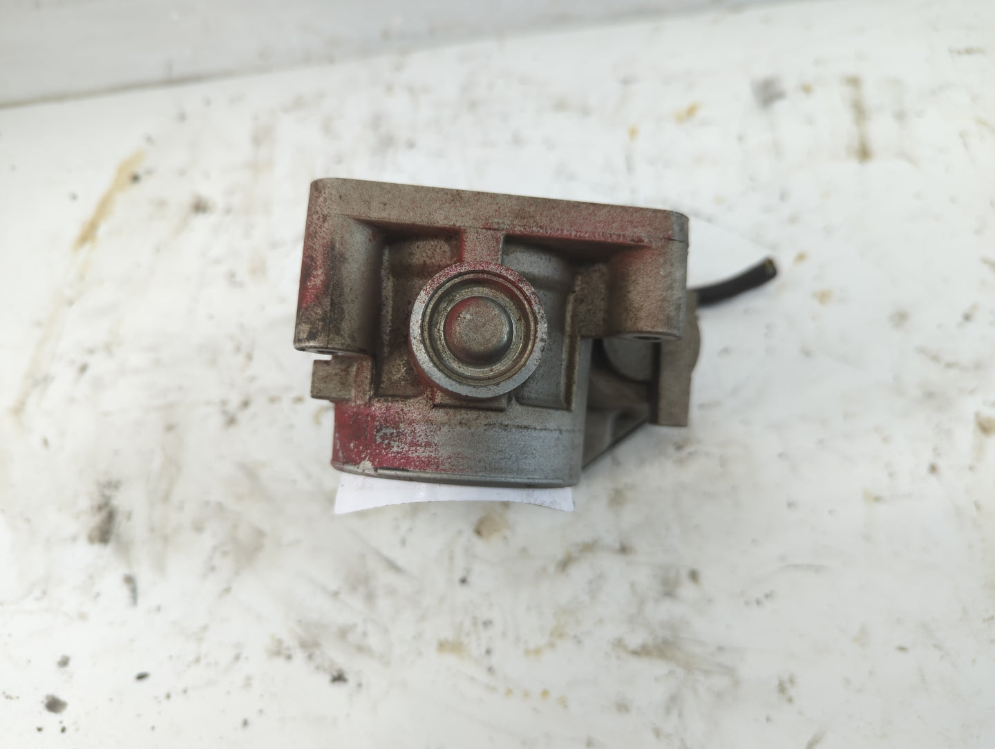 2008-2011 Ford Focus Throttle Body P/N:07314000653B 111007 3, 8S4E-AD Fits Fits 2008 2009 2010 2011 2012 2013 OEM Used Auto 