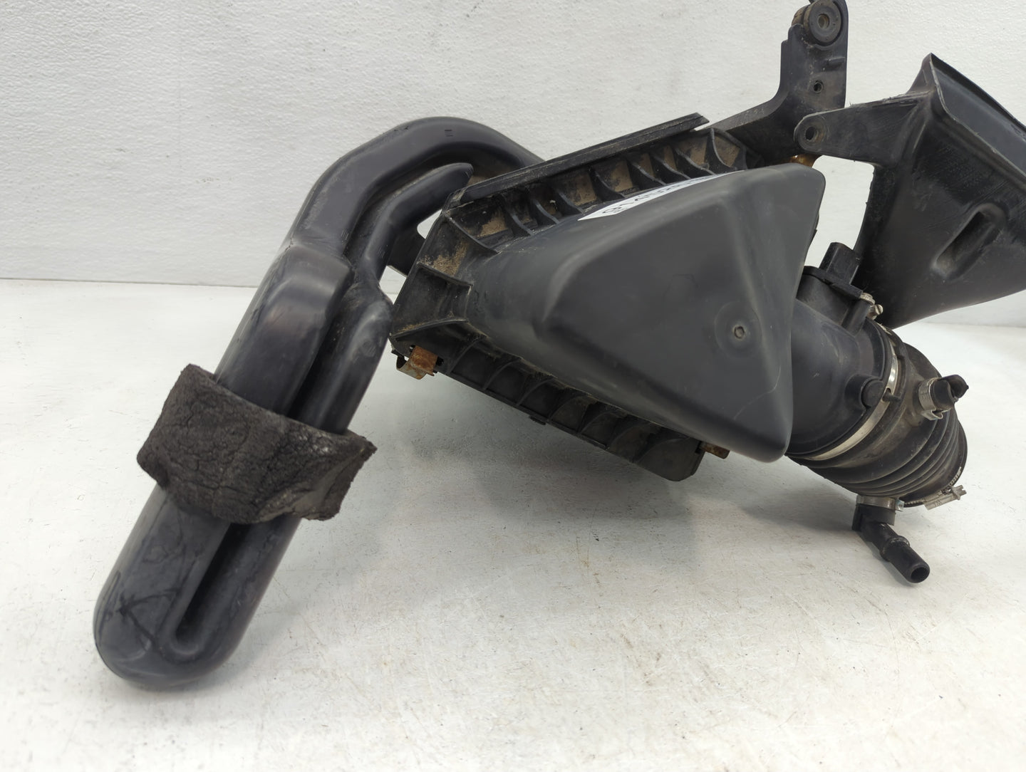 2008 Ford Focus Air Cleaner Intake-duct Hose Tube - Oemusedautoparts1.com