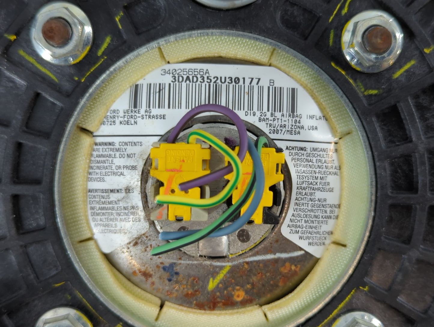 2008-2011 Ford Focus Air Bag Driver Left Steering Wheel Mounted P/N:8S43-54043B13 Fits Fits 2008 2009 2010 2011 OEM Used Aut