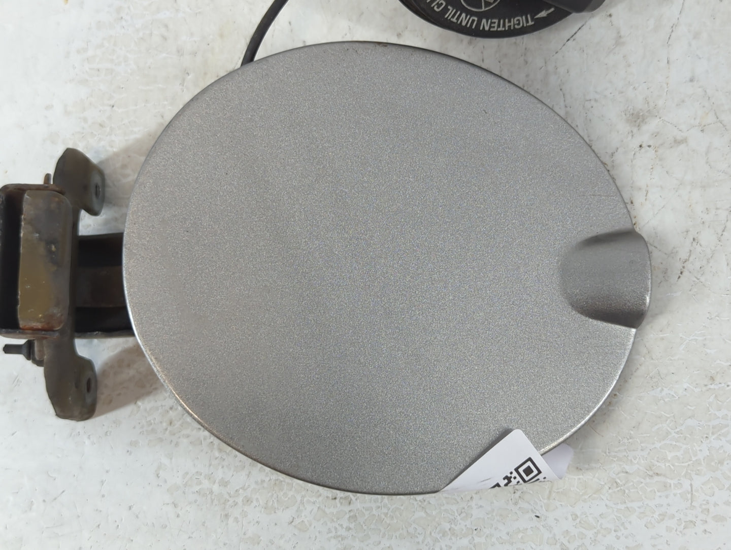 2008 Ford Focus Fuel Tank Door Lid Gas Tank Grey - Oemusedautoparts1.com