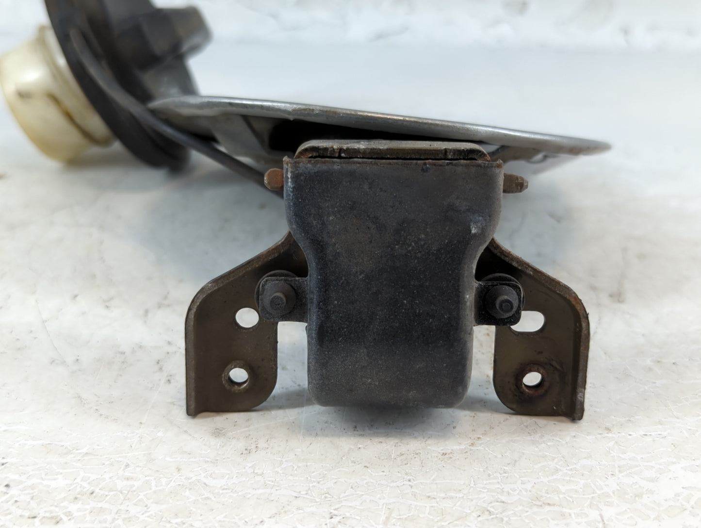 2008 Ford Focus Fuel Tank Door Lid Gas Tank Grey - Oemusedautoparts1.com