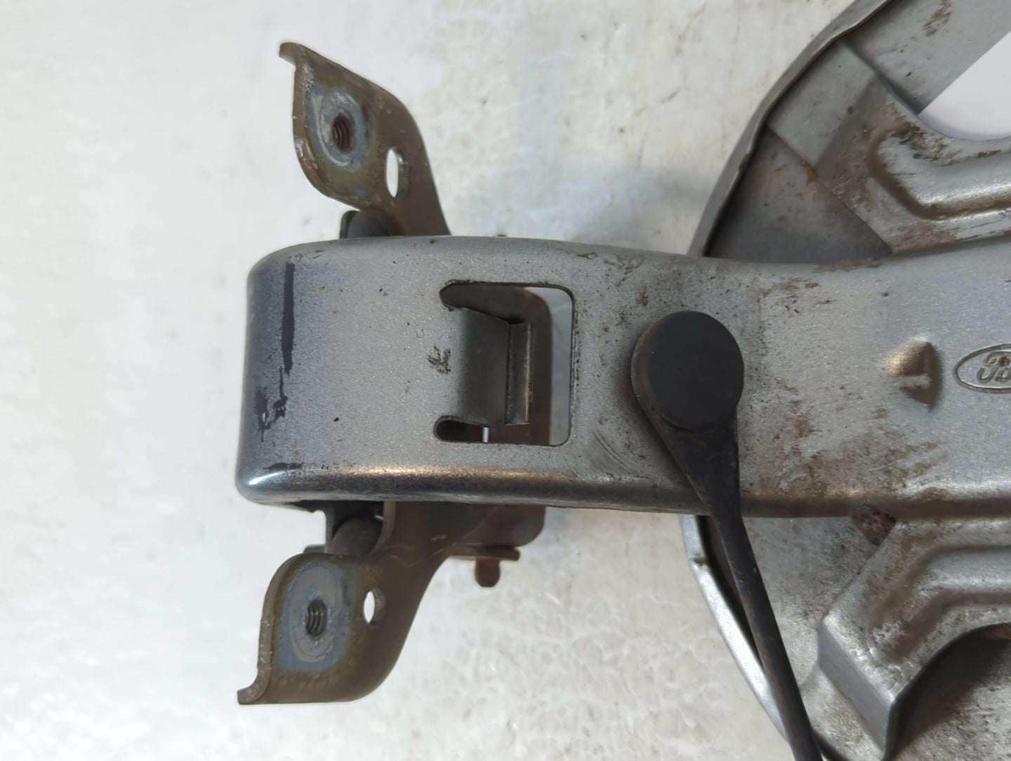 2008 Ford Focus Fuel Tank Door Lid Gas Tank Grey - Oemusedautoparts1.com