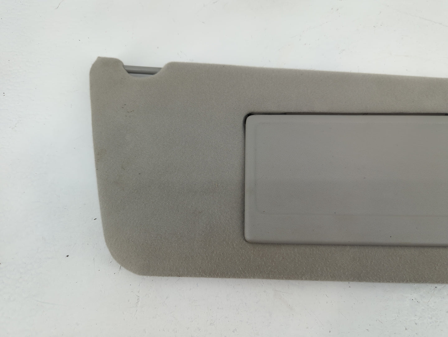 2008 Ford Ford F150 Pickup Sun Visor Shade Replacement Passenger Right Mirror Fits Fits 2004 2005 2006 2007 OEM Used Auto Pa