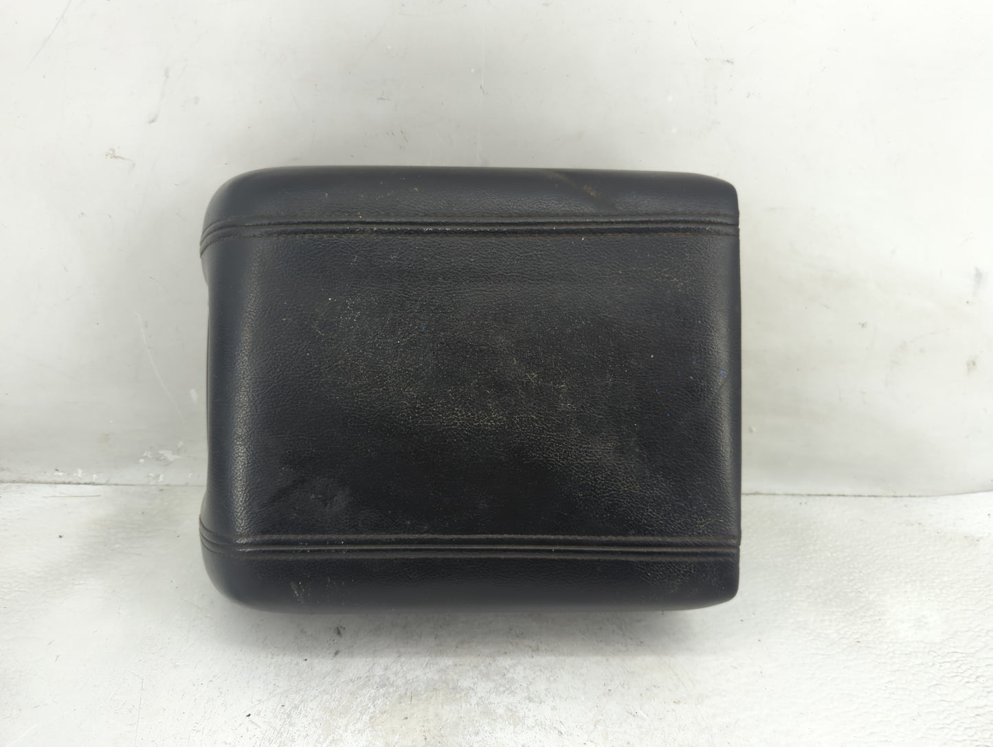 2008 Ford Ford F150 Pickup Center Console Armrest Cover Lid Fits Fits 2004 2005 2006 2007 OEM Used Auto Parts - Oemusedautop