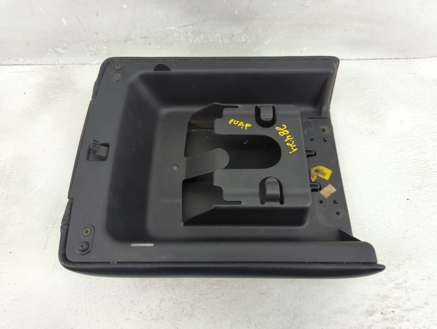 2008 Ford Ford F150 Pickup Center Console Armrest Cover Lid Fits Fits 2004 2005 2006 2007 OEM Used Auto Parts - Oemusedautop