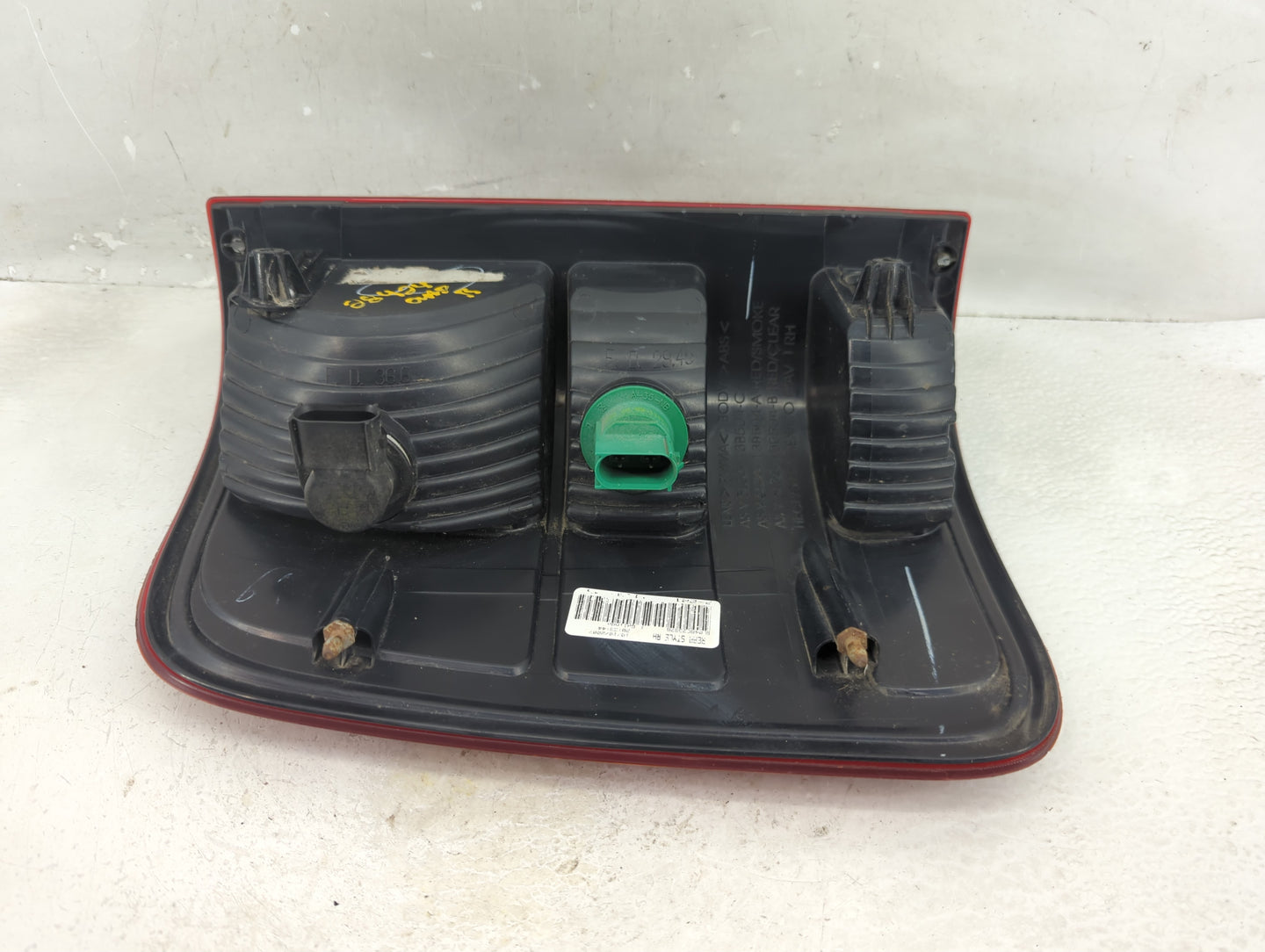 2008 Ford Ford F150 Pickup Tail Light Assembly Passenger Right OEM Fits Fits 2004 2005 2006 2007 OEM Used Auto Parts - Oemus