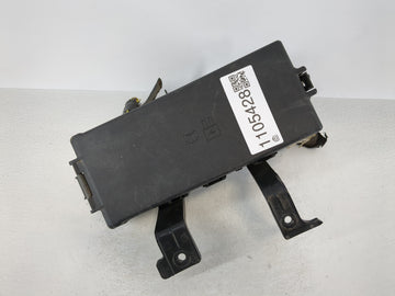 2006-2009 Ford Fusion Fusebox Fuse Box Panel Relay Module P/N:8E5T-14290-S Fits Fits 2006 2007 2008 2009 OEM Used Auto Parts