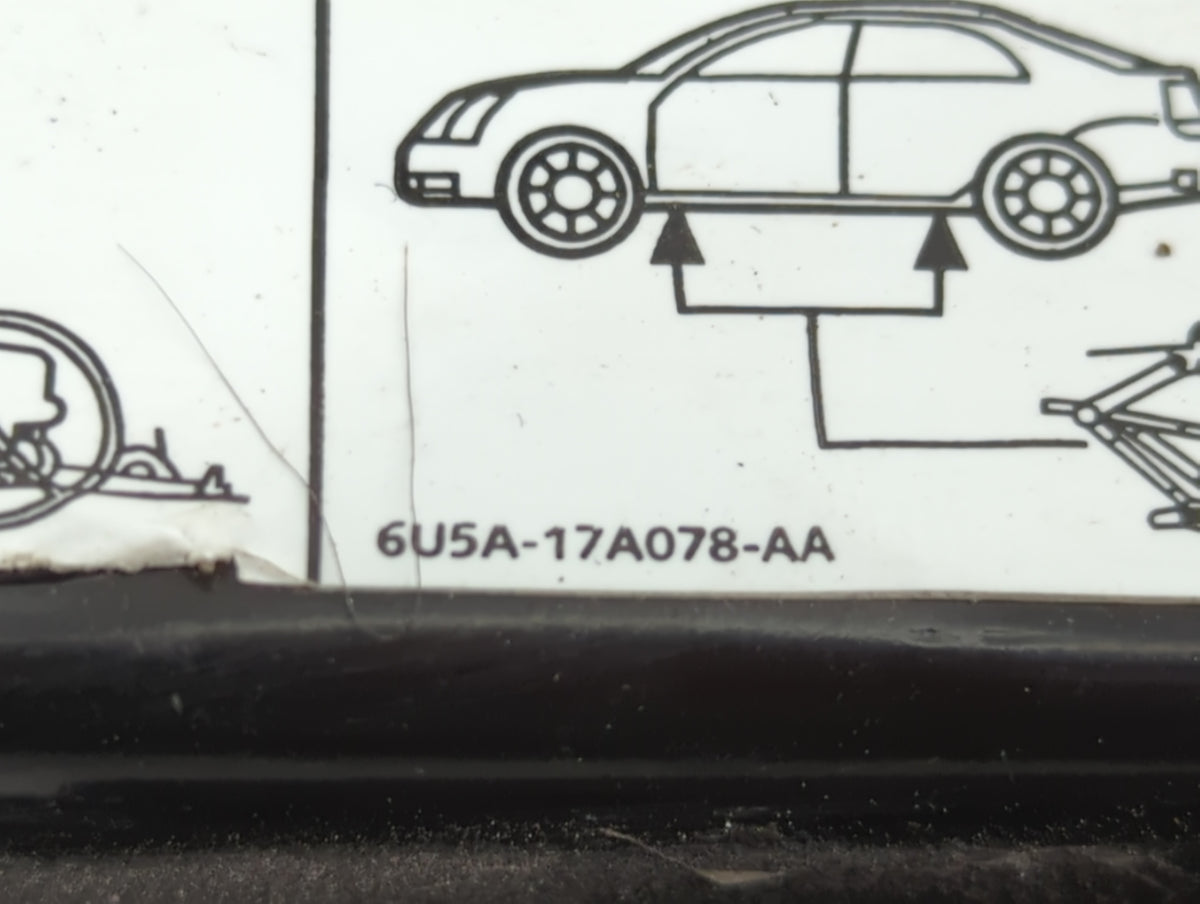 2008 Ford Fusion Spare Scissor Car Jack 1123508 - Oemusedautoparts1.com