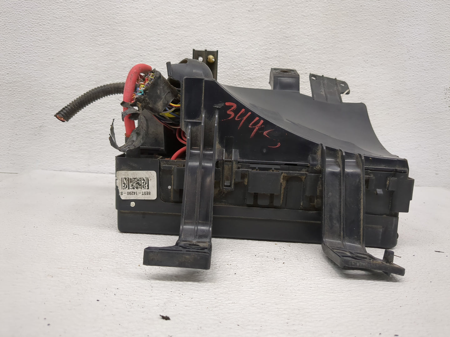2006-2009 Ford Fusion Fusebox Fuse Box Panel Relay Module P/N:8E5T-14290-S Fits Fits 2006 2007 2008 2009 OEM Used Auto Parts