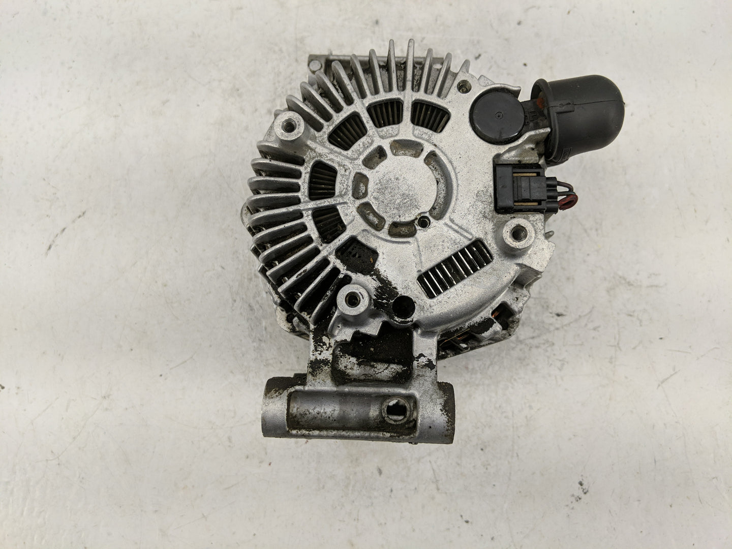 2006-2009 Ford Fusion Alternator Replacement Generator Charging Assembly Engine OEM P/N:7E5T-10300-AB Fits OEM Used Auto Par