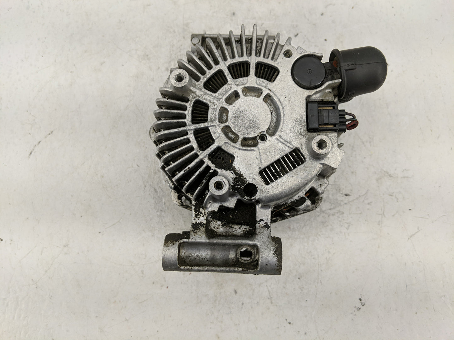 2006-2009 Ford Fusion Alternator Replacement Generator Charging Assembly Engine OEM P/N:7E5T-10300-AB Fits OEM Used Auto Par