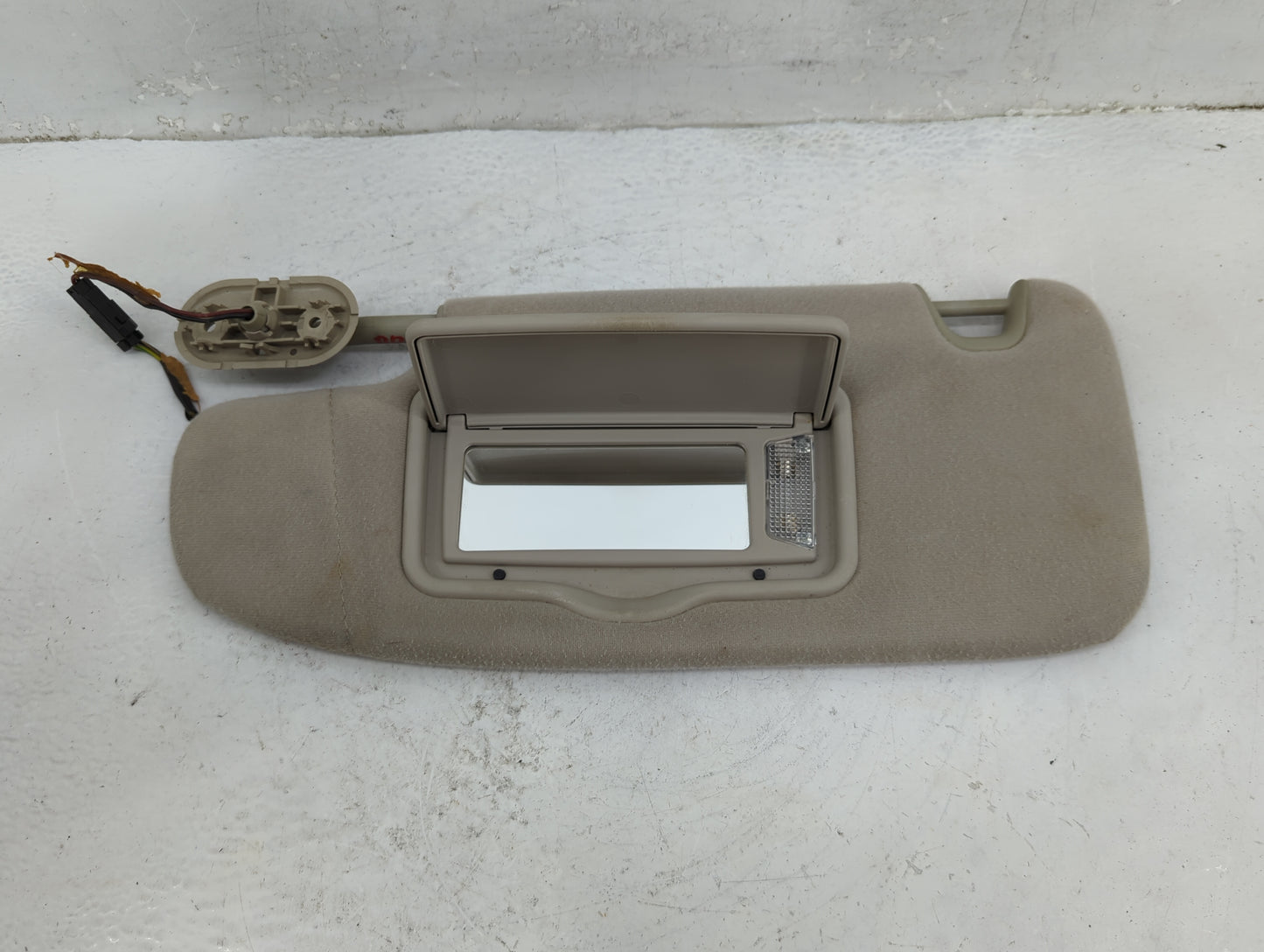 2006-2009 Ford Fusion Sun Visor Shade Replacement Driver Left Mirror Fits Fits 2006 2007 2008 2009 OEM Used Auto Parts - Oem