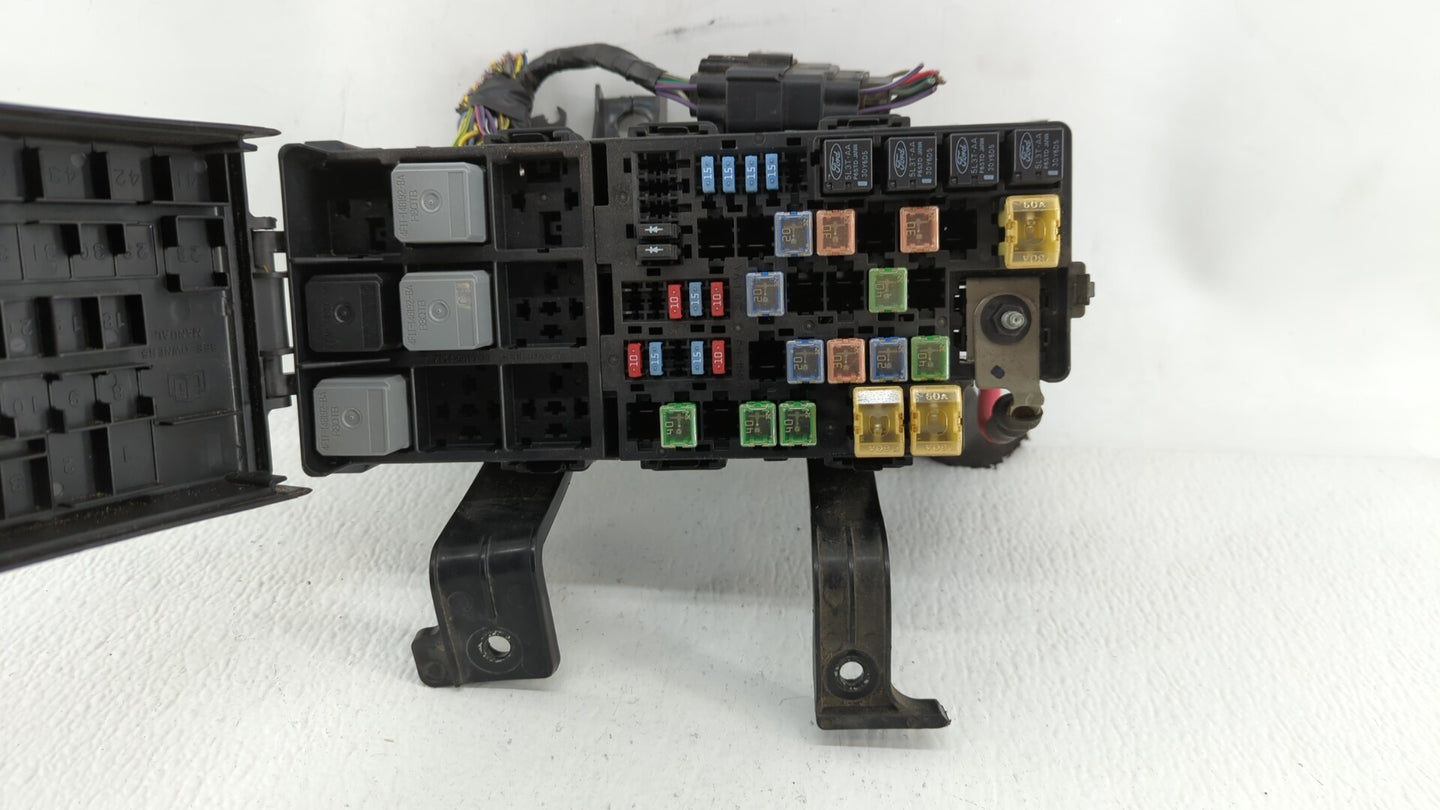 2006-2009 Ford Fusion Fusebox Fuse Box Panel Relay Module P/N:6E5T-14290-AF 6E5T-14A003-AB Fits Fits 2006 2007 2008 2009 OEM