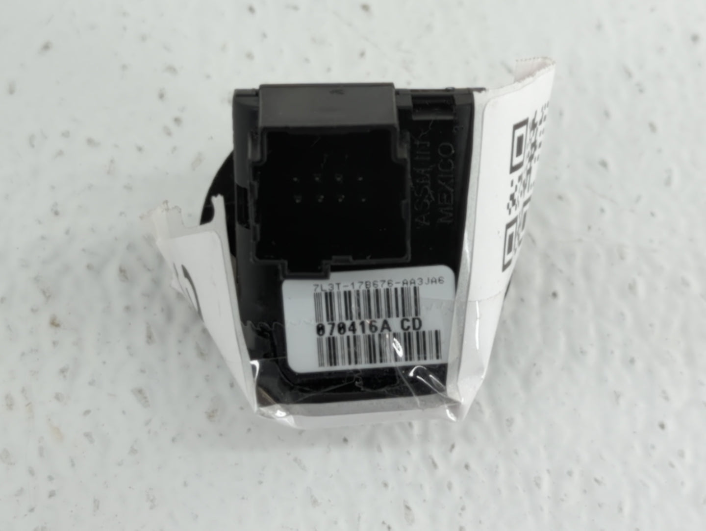 2008-2009 Ford Fusion Master Power Window Switch Replacement Driver Side Left P/N:070416A CD 7L3T-17B676-AA3JA6 Fits OEM Use