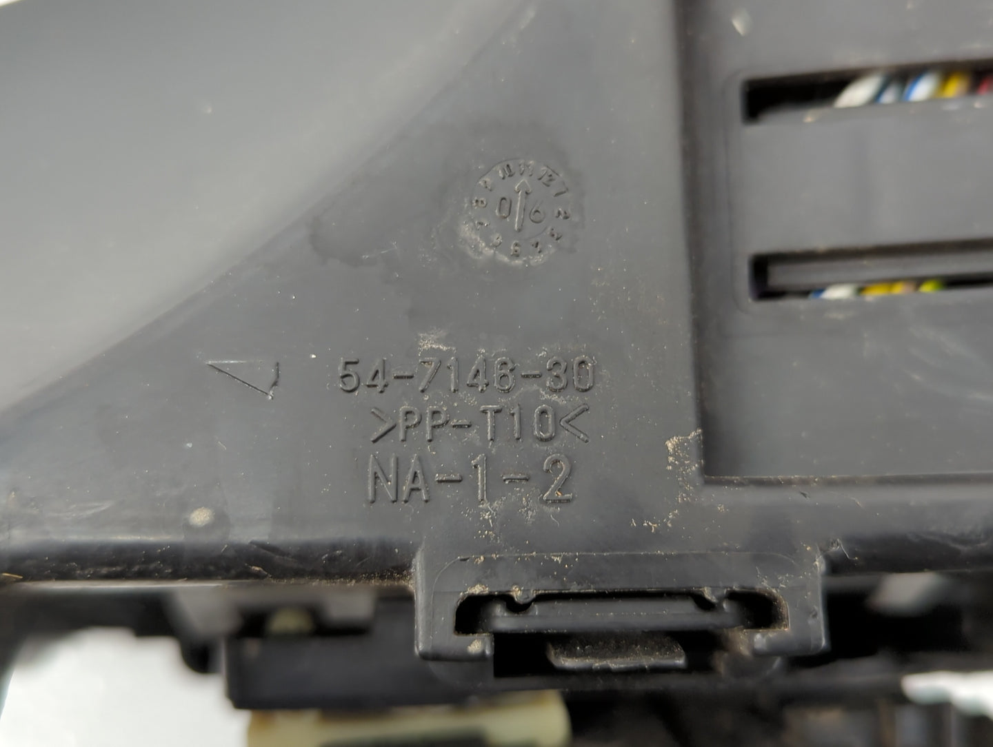 2006-2009 Ford Fusion Fusebox Fuse Box Panel Relay Module P/N:7E5T-14290-N 6E5T-14290-AF Fits Fits 2006 2007 2008 2009 OEM U