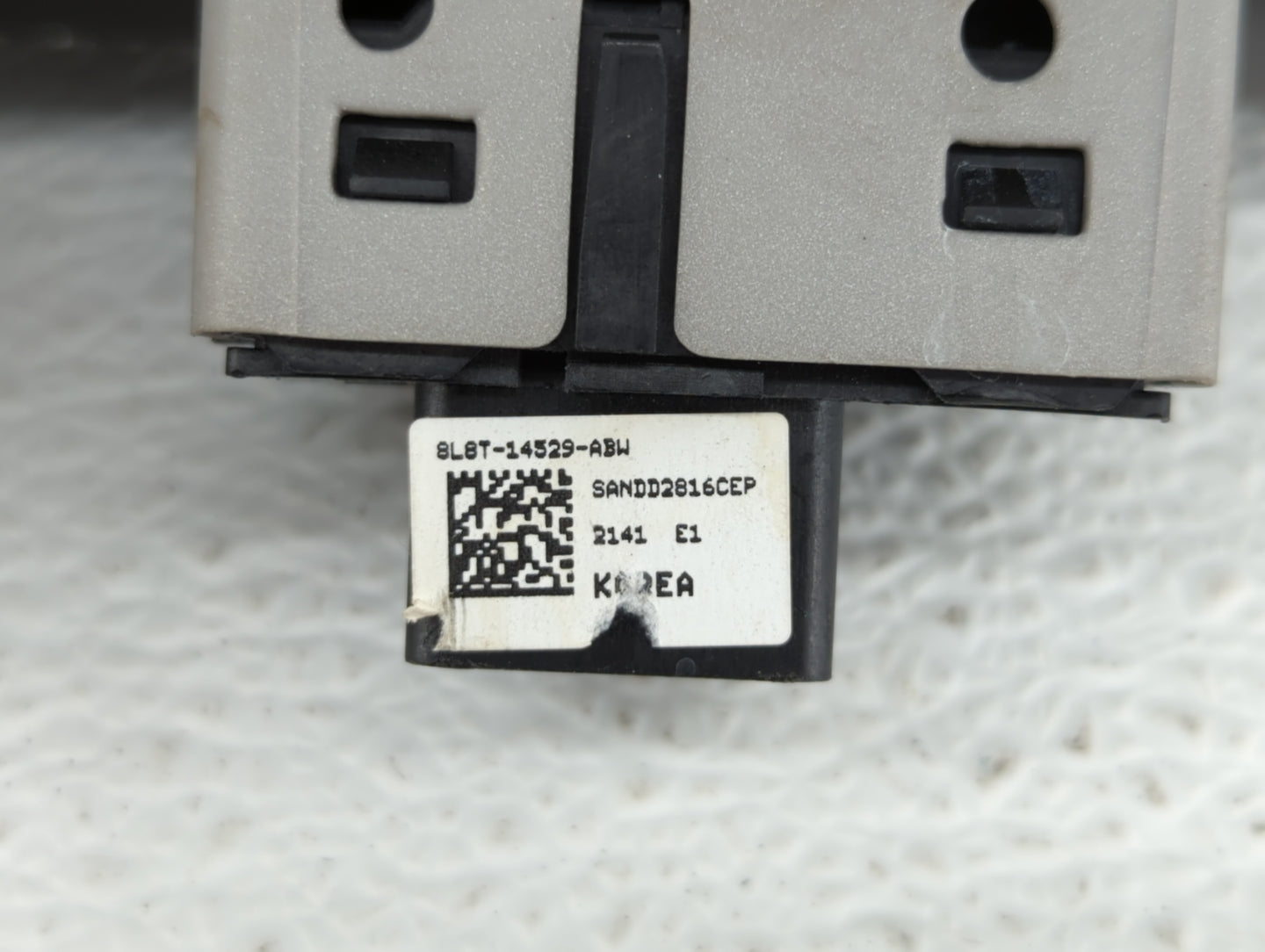 Ford Fusion Passenger Right Power Window Switch 8l8t-14529-abw - Oemusedautoparts1.com