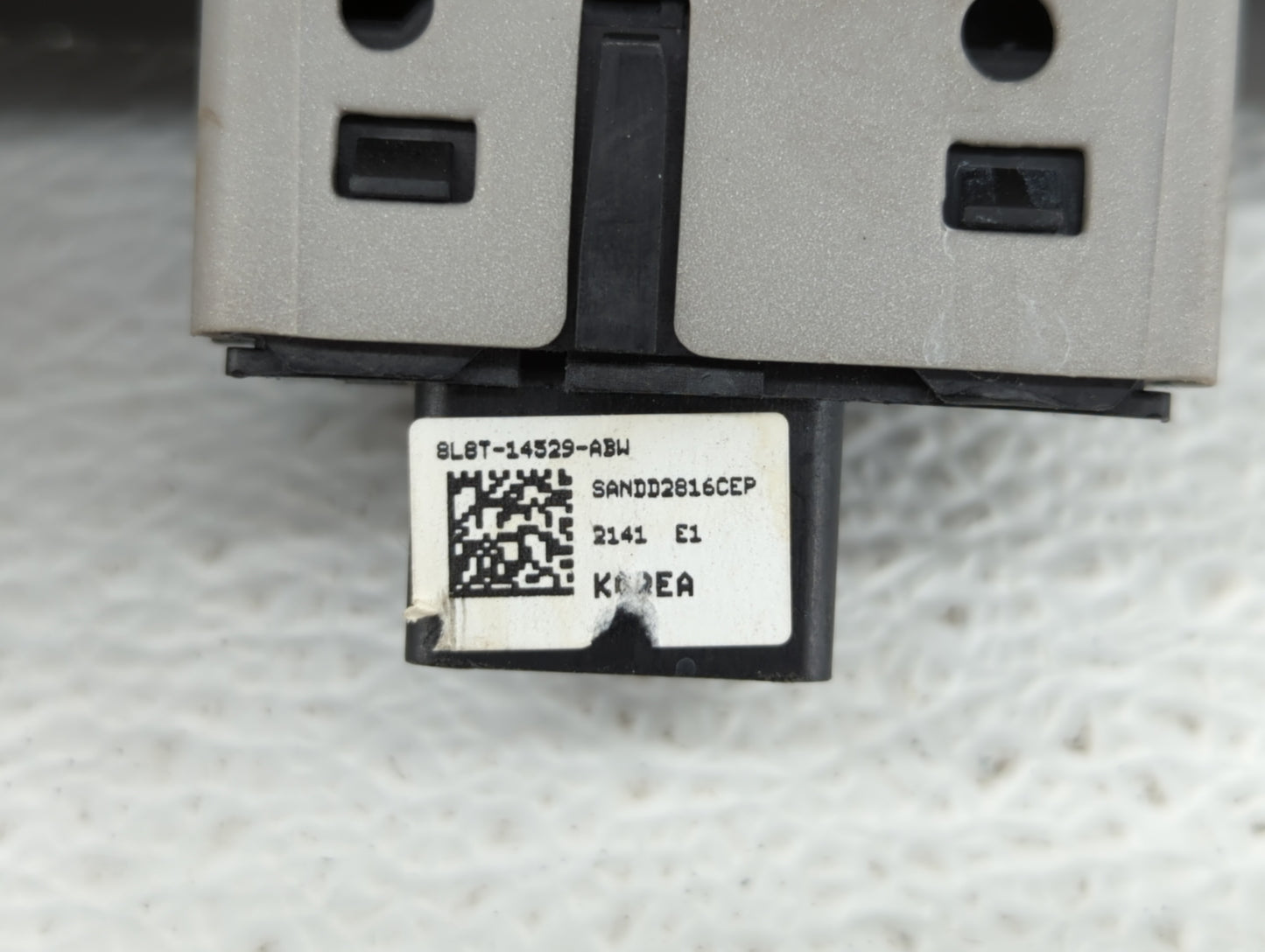 Ford Fusion Passenger Right Power Window Switch 8l8t-14529-abw - Oemusedautoparts1.com