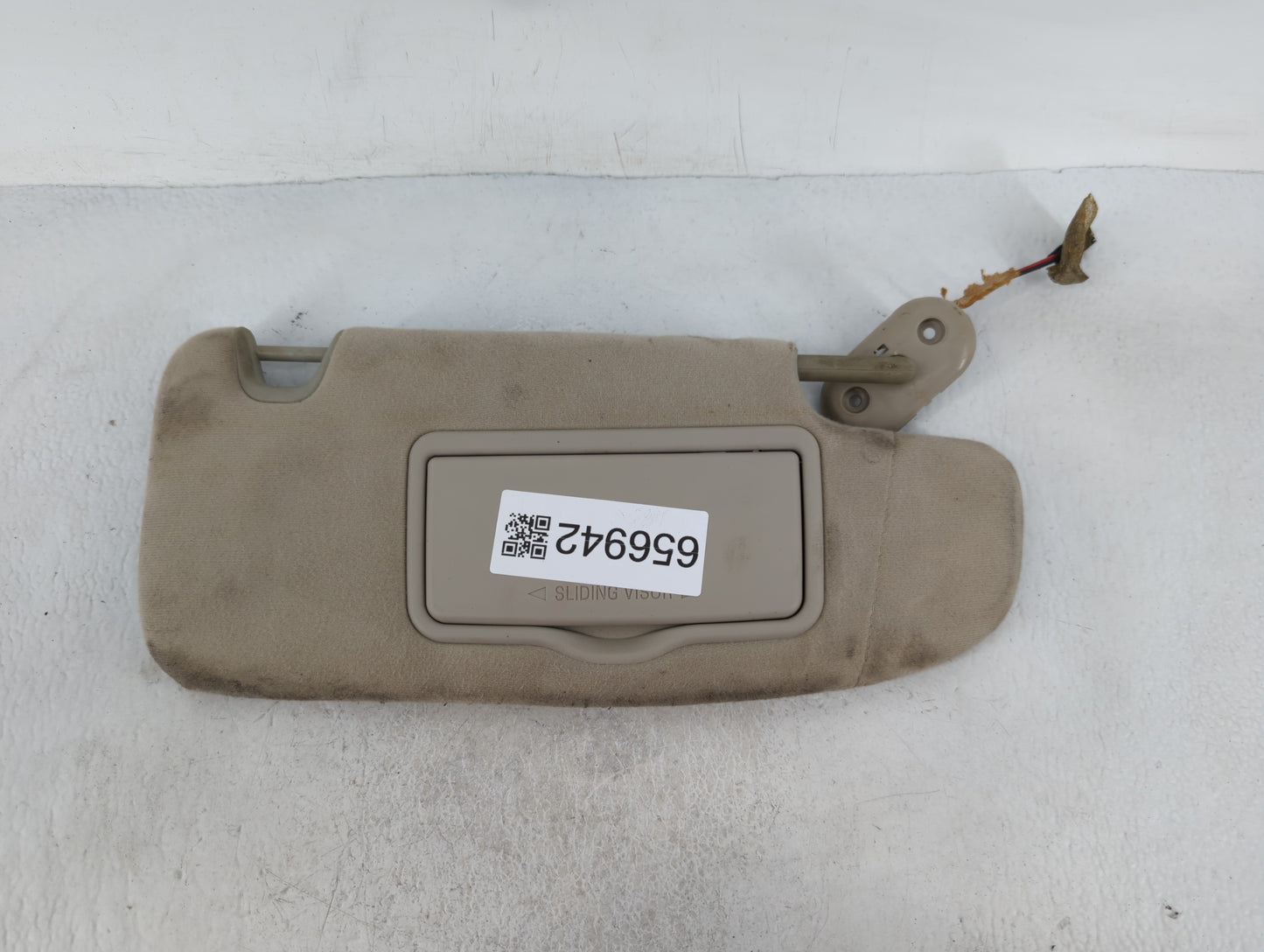 2006-2009 Ford Fusion Sun Visor Shade Replacement Passenger Right Mirror Fits Fits 2006 2007 2008 2009 OEM Used Auto Parts -