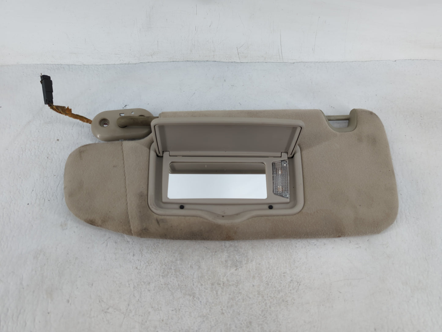 2006-2009 Ford Fusion Sun Visor Shade Replacement Driver Left Mirror Fits Fits 2006 2007 2008 2009 OEM Used Auto Parts - Oem