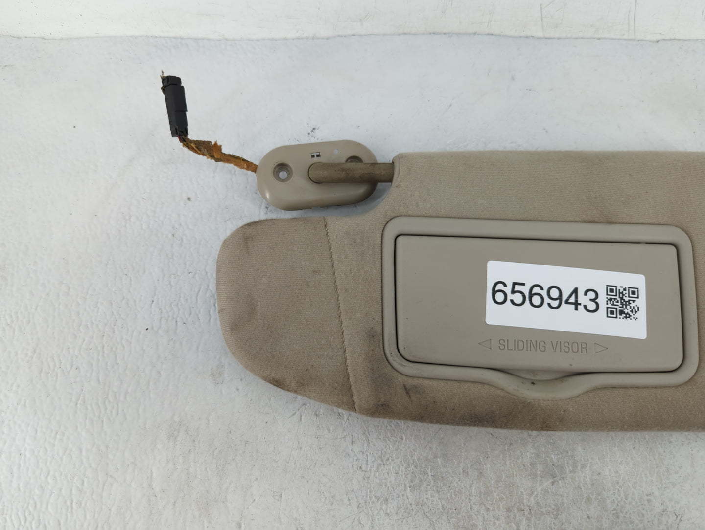 2006-2009 Ford Fusion Sun Visor Shade Replacement Driver Left Mirror Fits Fits 2006 2007 2008 2009 OEM Used Auto Parts - Oem