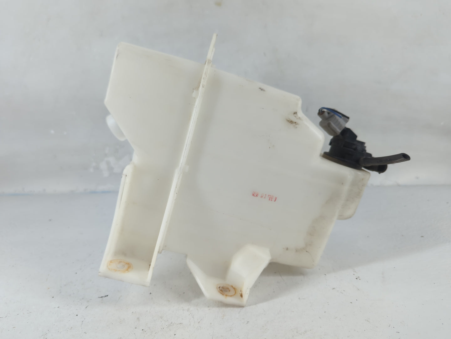 2006-2012 Ford Fusion Windshield Washer Fluid Reservoir Bottle Oem - Oemusedautoparts1.com