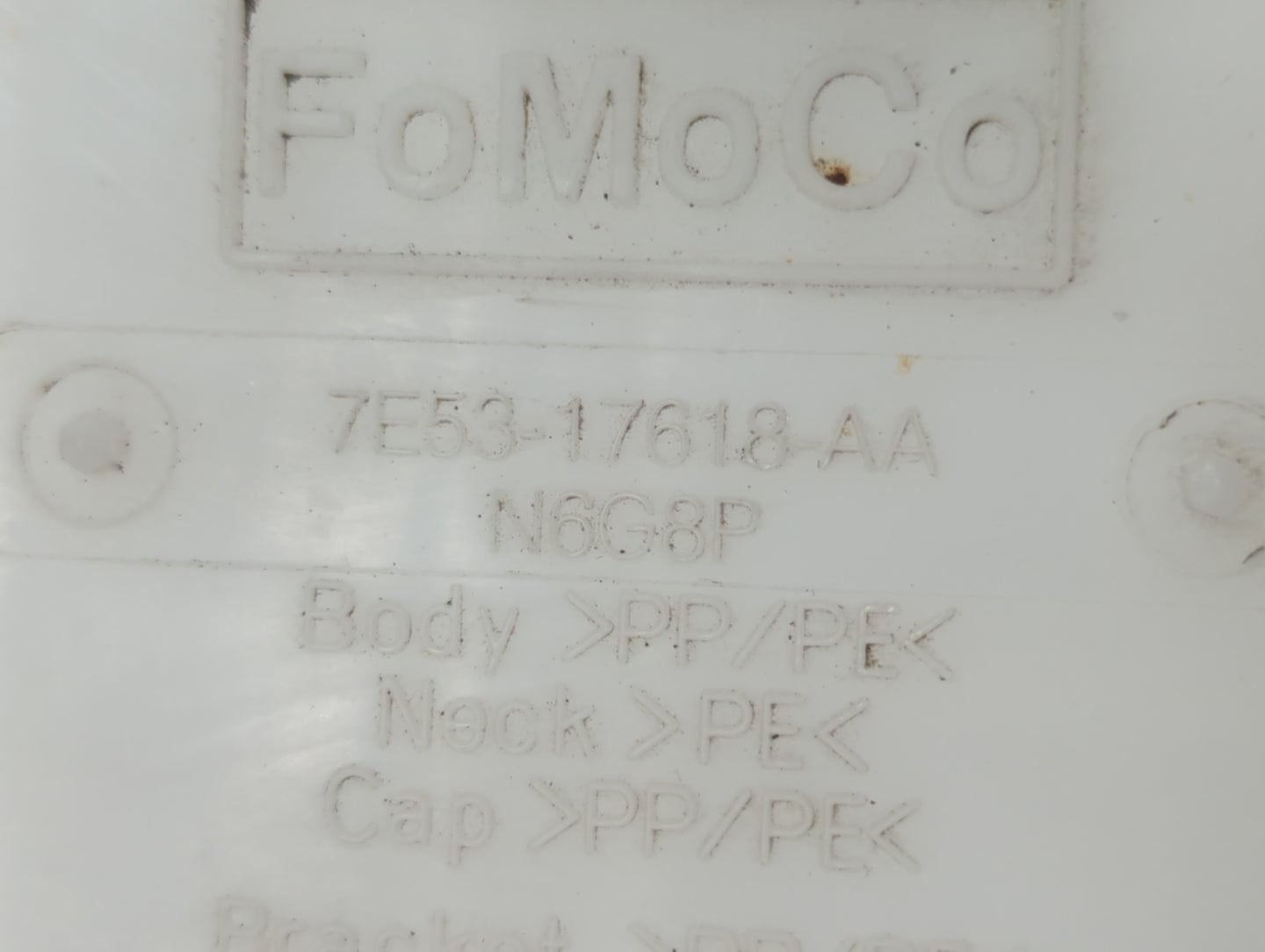 2006-2012 Ford Fusion Windshield Washer Fluid Reservoir Bottle Oem - Oemusedautoparts1.com