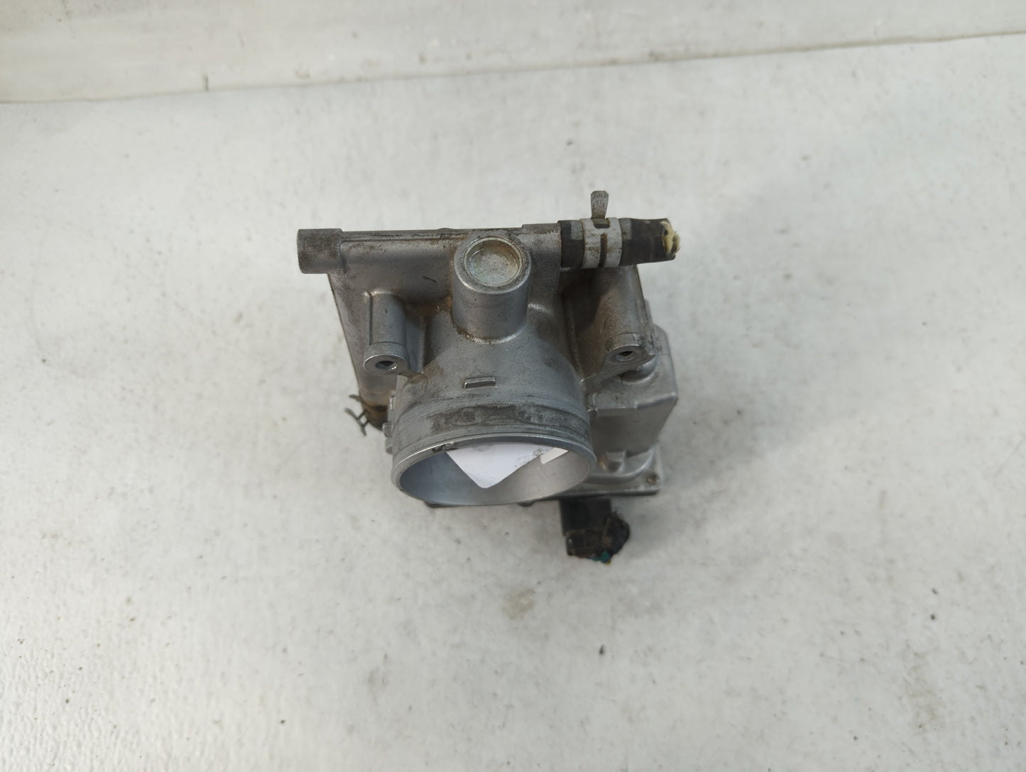2006-2009 Ford Fusion Throttle Body P/N:6E5G-9F991 6E5G-A Fits Fits 2006 2007 2008 2009 OEM Used Auto Parts - Oemusedautopar