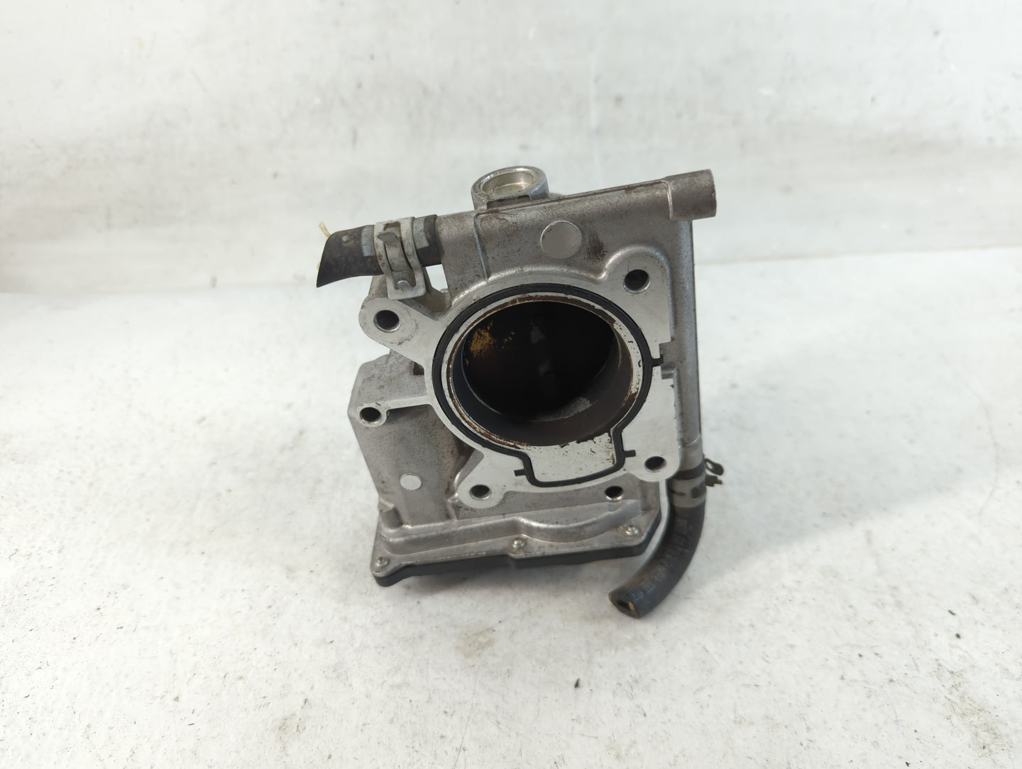 2006-2009 Ford Fusion Throttle Body P/N:6E5G-9F991 6E5G-A Fits Fits 2006 2007 2008 2009 OEM Used Auto Parts - Oemusedautopar