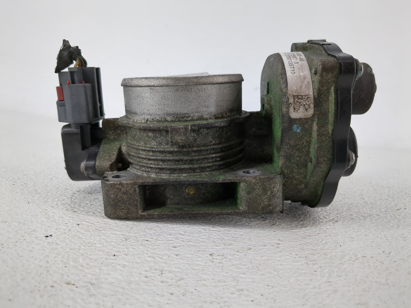 2006-2010 Ford Mustang Throttle Body P/N:6R3E-AB 9W7E-CA Fits OEM Used Auto Parts - Oemusedautoparts1.com