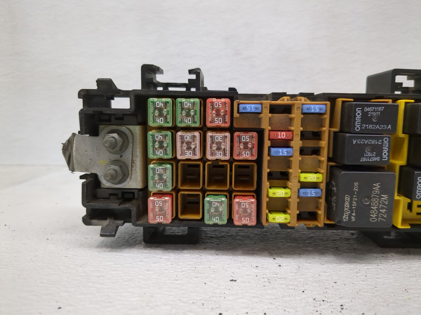 2007-2008 Ford Mustang Fusebox Fuse Box Panel Relay Module P/N:8R3T-14K001 CAB Fits Fits 2007 2008 OEM Used Auto Parts - Oem