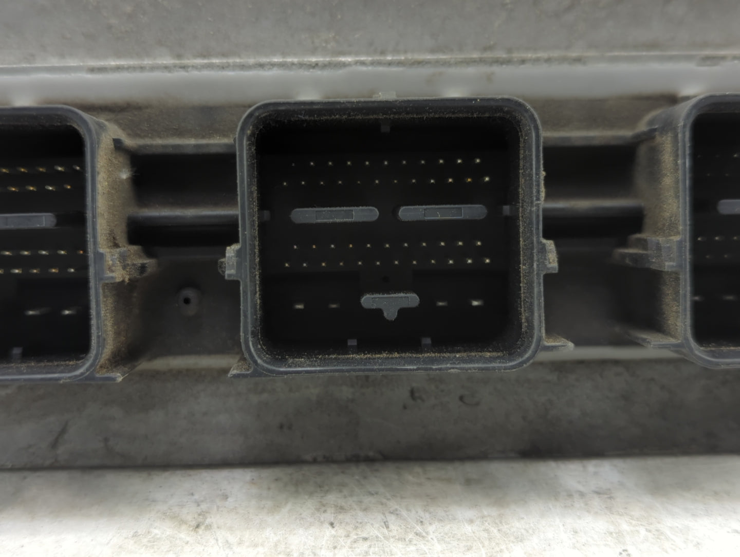 2008 Ford Mustang PCM Engine Control Computer ECU ECM PCU OEM P/N:8R3A-12A650-JB Fits OEM Used Auto Parts - Oemusedautoparts