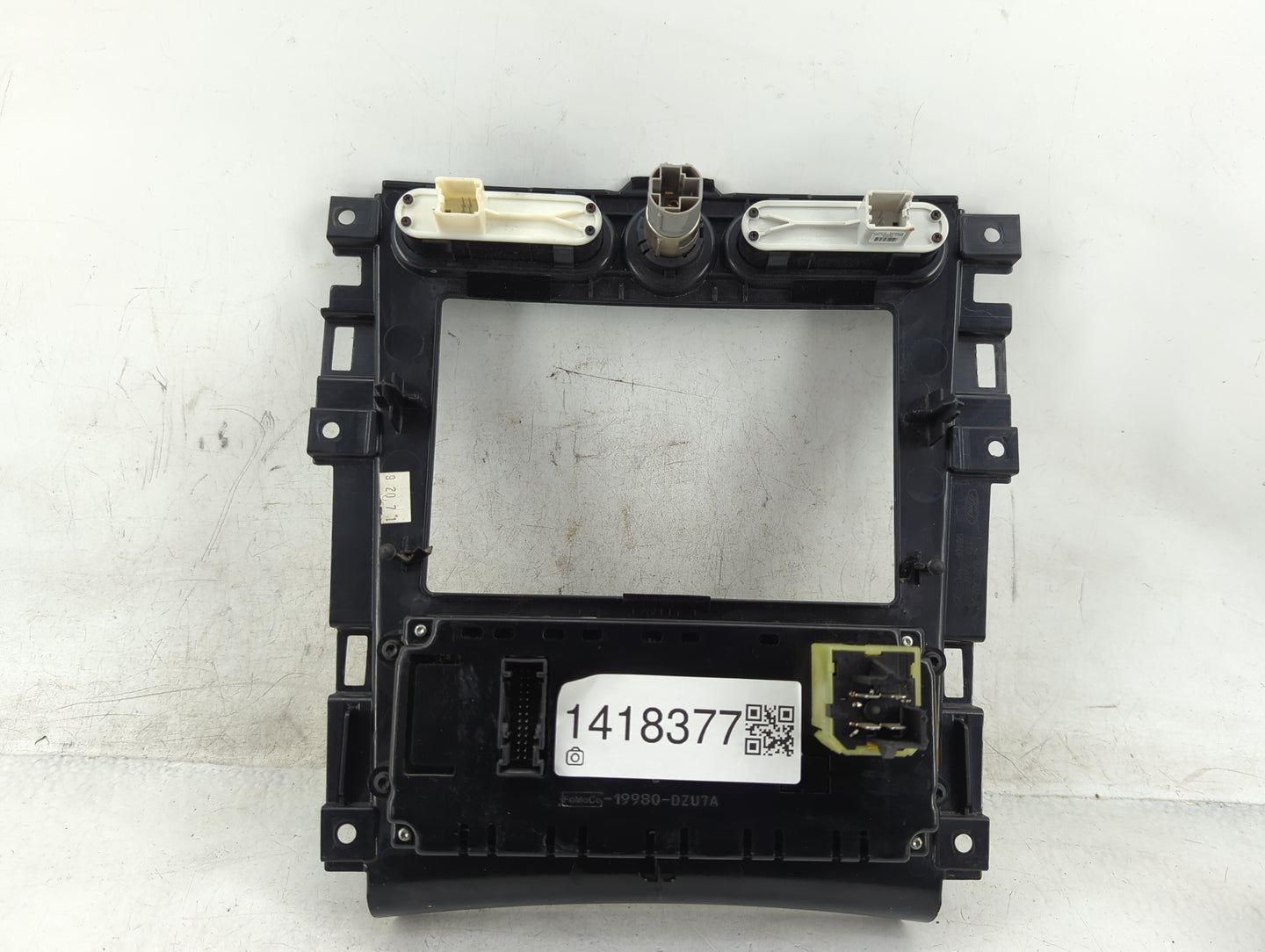 2005-2009 Ford Mustang Climate Control Module Temperature AC/Heater Replacement P/N:19980-DZU7A Fits Fits 2005 2006 2007 200