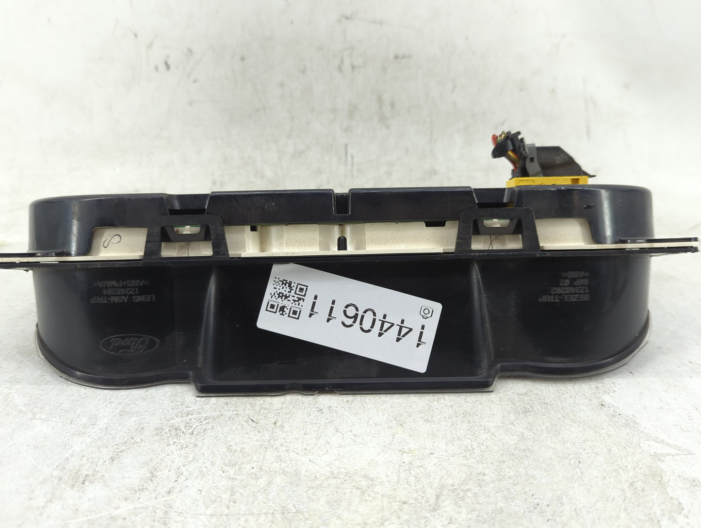 2007-2009 Ford Mustang Instrument Cluster Speedometer Gauges P/N:7R33-10849-AC 28066533, 12248282 Fits Fits 2007 2008 2009 O
