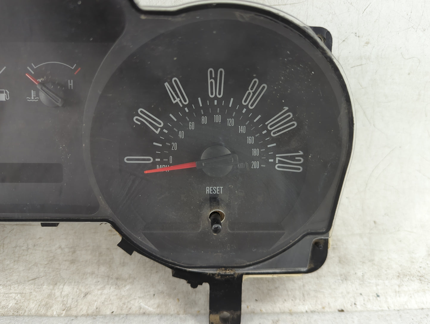 2007-2009 Ford Mustang Instrument Cluster Speedometer Gauges P/N:7R33-10849-AC 6110348 Fits Fits 2007 2008 2009 OEM Used Aut