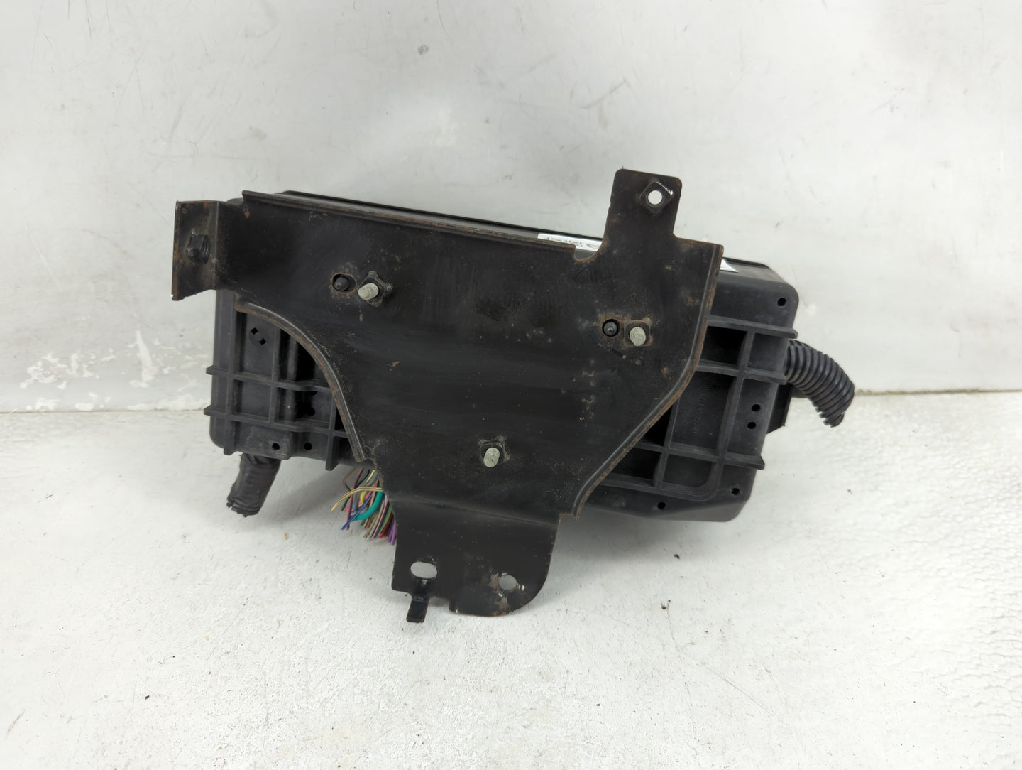 2007-2008 Ford Mustang Fusebox Fuse Box Panel Relay Module P/N:8R3T14K001BAC 13650236 Fits Fits 2007 2008 OEM Used Auto Part