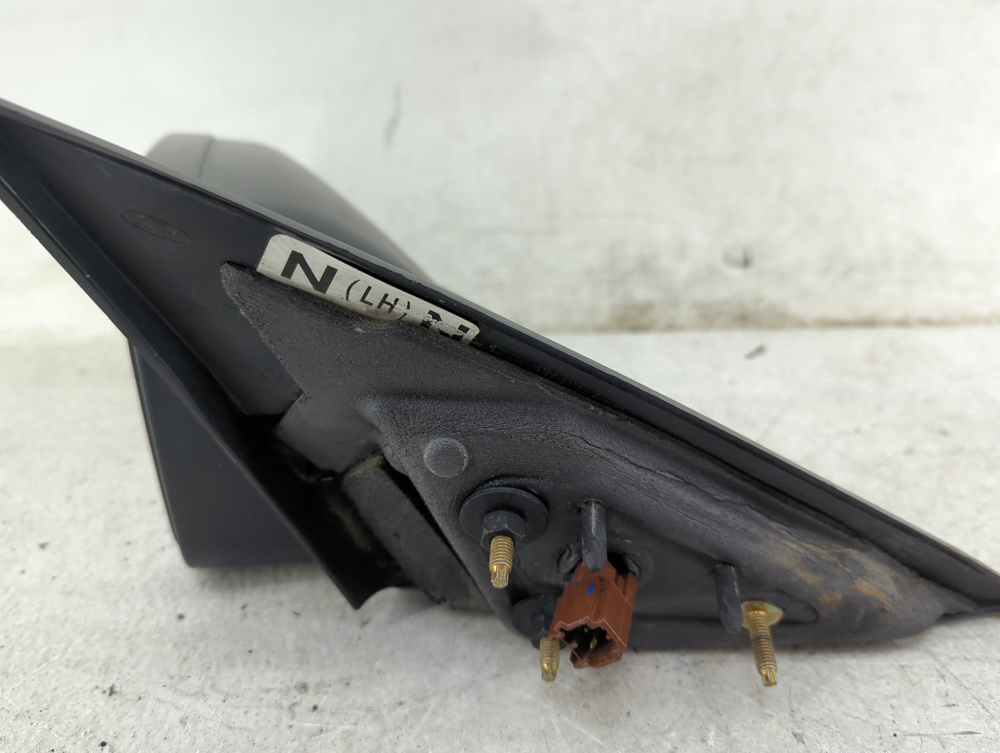 2005-2009 Ford Mustang Driver Side View Mirror - Left Door Mirror OEM Used - Oemusedautoparts1.com