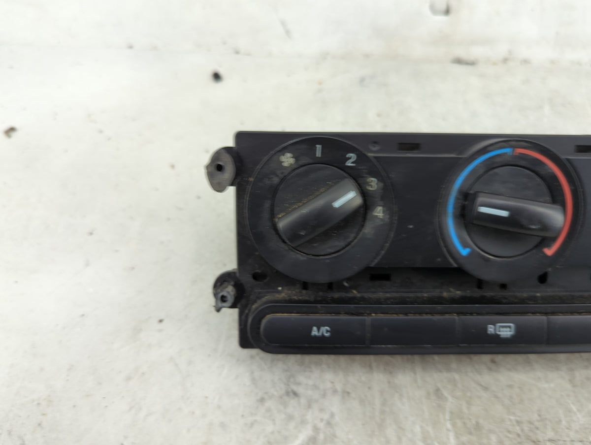 2005-2009 Ford Mustang Climate Control Module Temperature AC/Heater Replacement P/N:7R33-19980-BD Fits OEM Used Auto Parts -