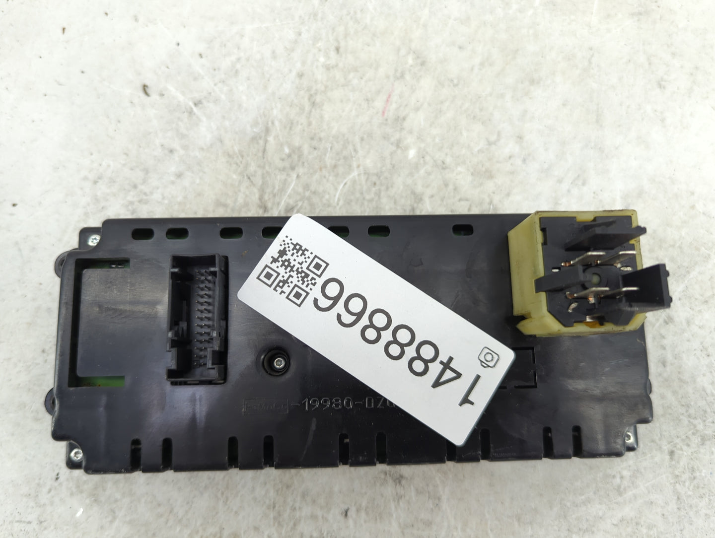 2005-2009 Ford Mustang Climate Control Module Temperature AC/Heater Replacement P/N:7R33-19980-BD Fits OEM Used Auto Parts -