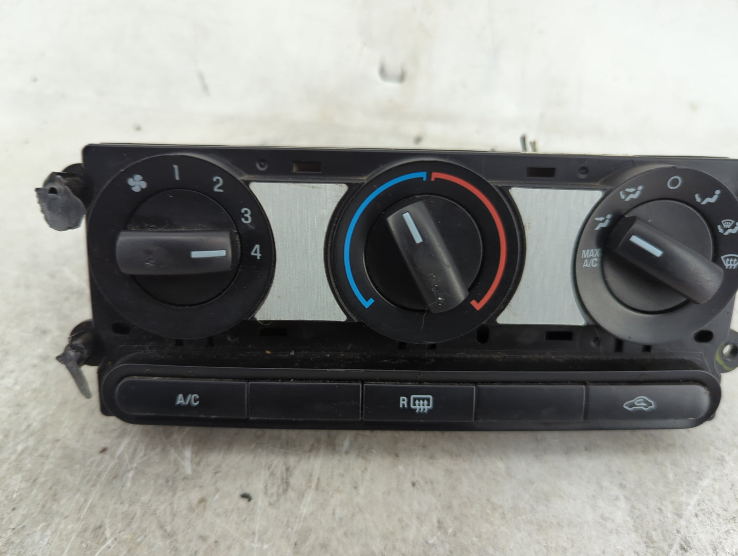 2005-2009 Ford Mustang Climate Control Module Temperature AC/Heater Replacement P/N:7L2Z-08G64-A Fits OEM Used Auto Parts - 