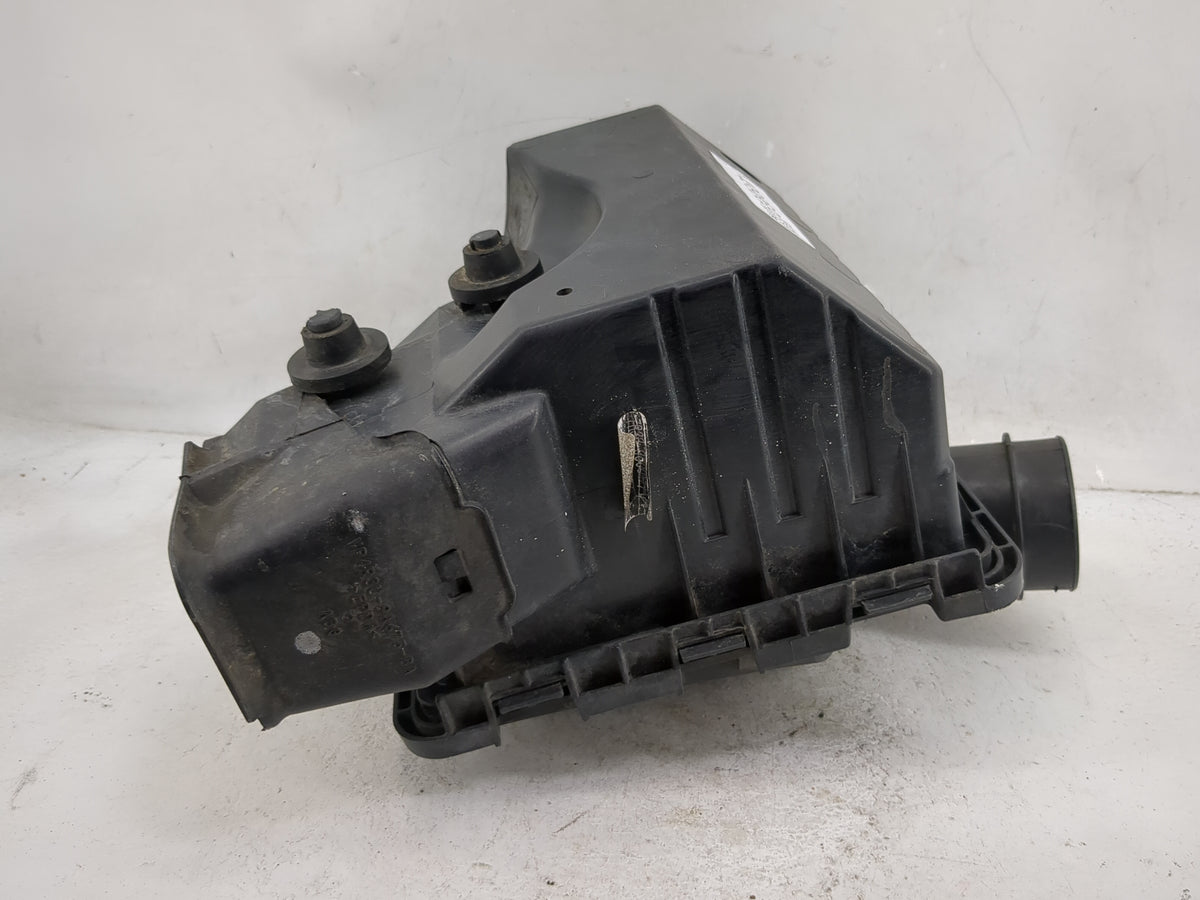 2005-2010 Ford Mustang Air Cleaner Intake-duct Hose Tube 1499869 - Oemusedautoparts1.com