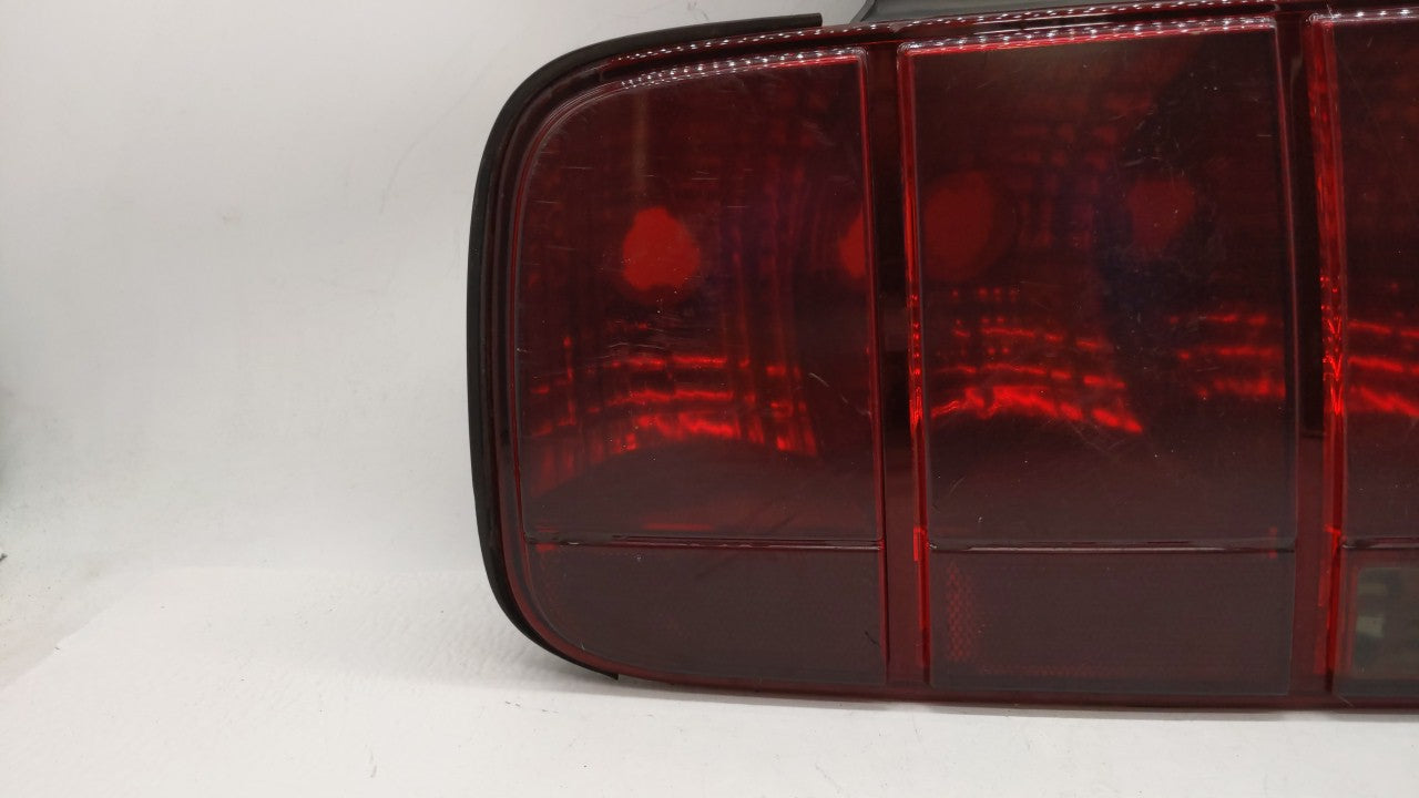 2005-2009 Ford Mustang Tail Light Assembly Driver Left OEM P/N:8R33-13B505-AB Fits Fits 2005 2006 2007 2008 2009 OEM Used Au