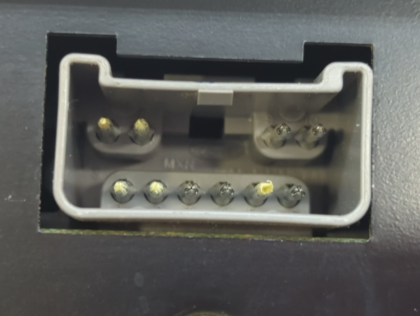 2005-2010 Ford Mustang Radio AM FM Cd Player Receiver Replacement P/N:5R3T-18C808-AA Fits Fits 2005 2006 2007 2008 2009 2010