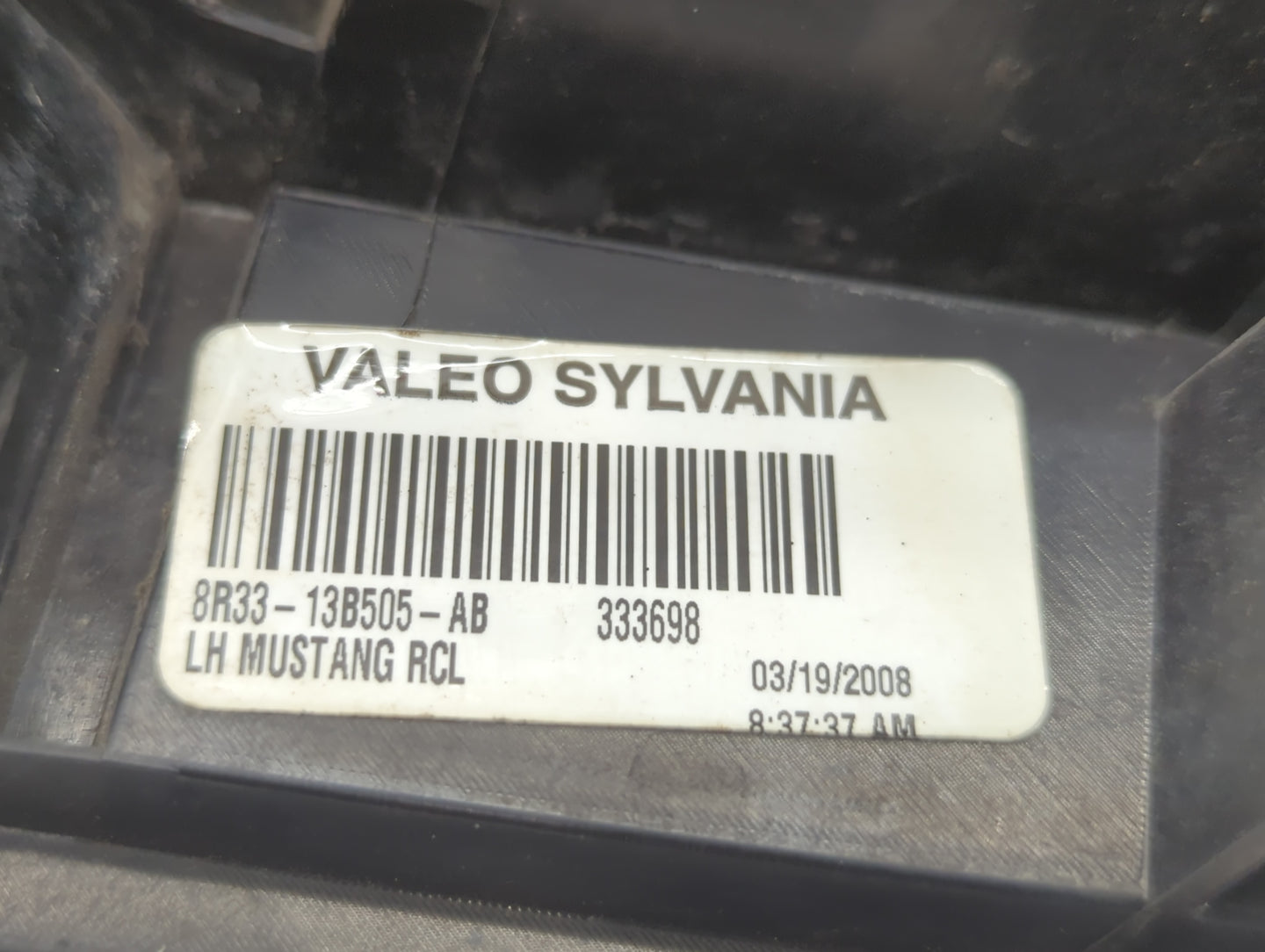 2005-2009 Ford Mustang Tail Light Assembly Driver Left OEM P/N:8R33-13B505-AB Fits Fits 2005 2006 2007 2008 2009 OEM Used Au
