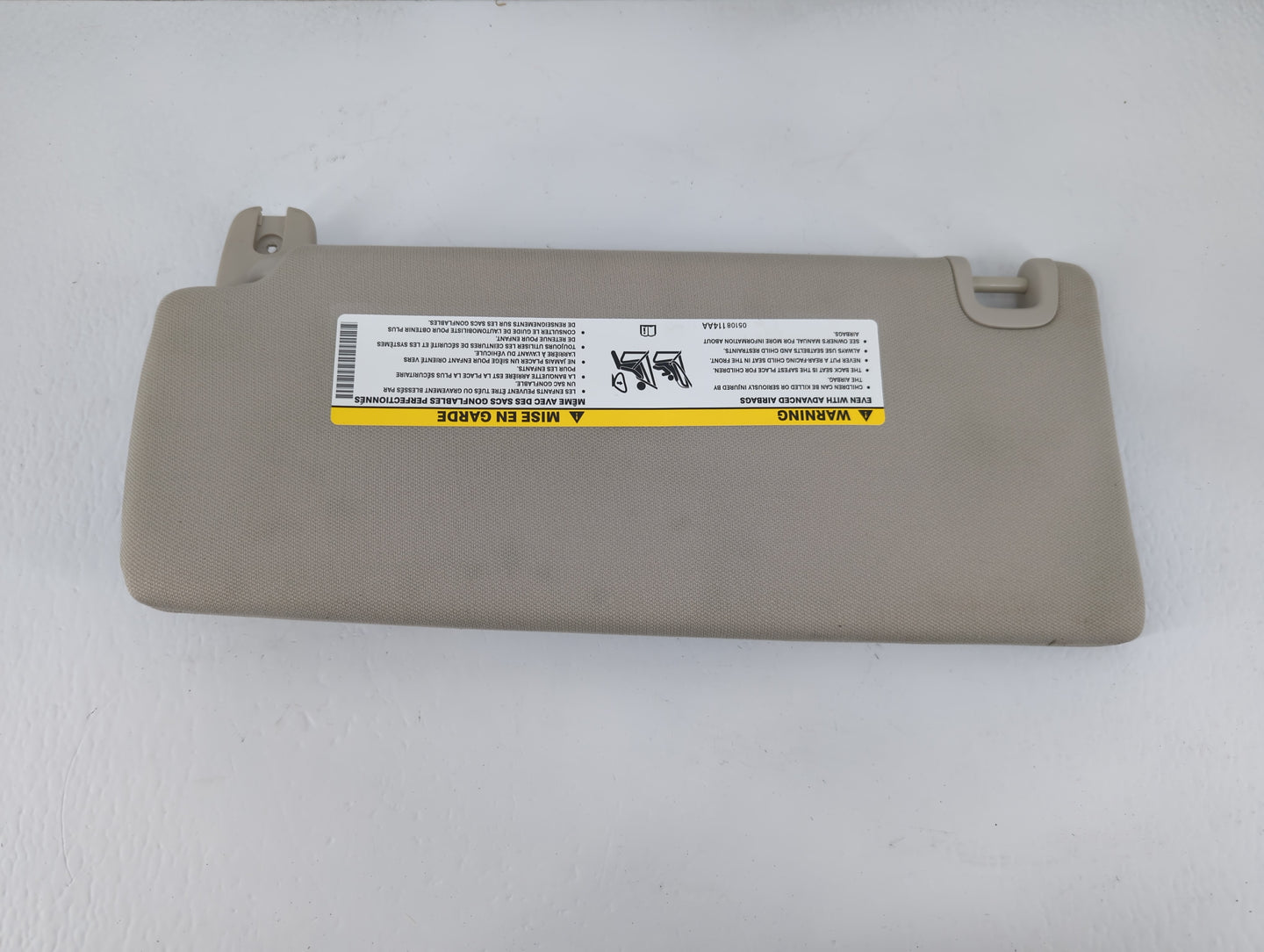 2005-2010 Ford Mustang Sun Visor Shade Replacement Passenger Right Mirror Fits Fits 2005 2006 2007 2008 2009 2010 OEM Used A